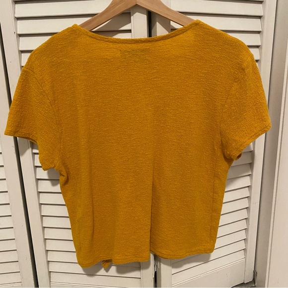 Texture and Thread Wrap Top - Picture 2 of 3